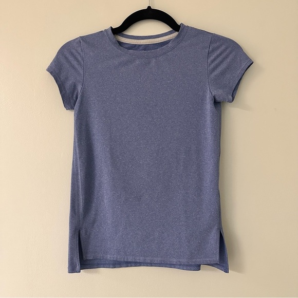 3/$15 All in Motion Compression Short Sleeve Workout Shirt Size Medium - Picture 1 of 4